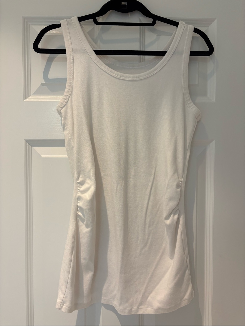 GAP Maternity Bundle - Tanks & Tee - Picture 6 of 7